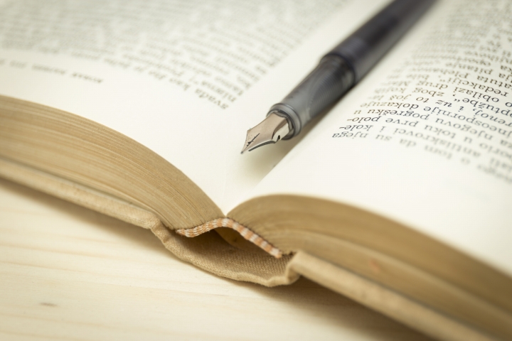 情報発信は書籍に似ている