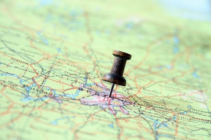 まずは目的地の設定が必要