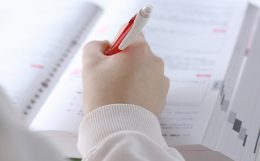 情報発信のために記事を書く