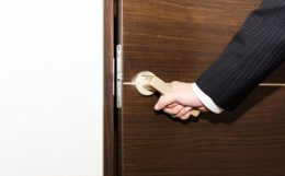 一歩を踏み出すのが難しい